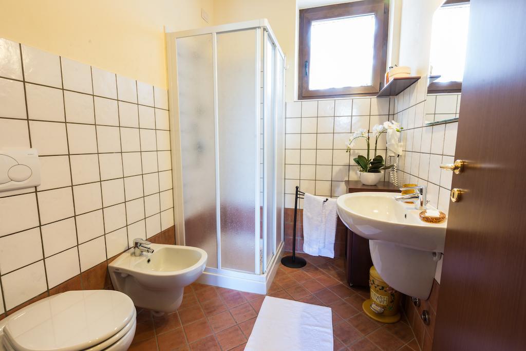 Agriturismo Alla Poncia Gravedona Szoba fotó